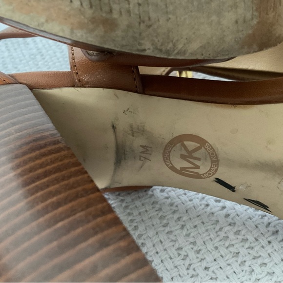 Michael Kors Brown Heeled Sandals with Gold Zipper - Picture 5 of 12